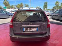 Usata Hyundai i30 Comfort 90 CV (66 kW) 2011 Grigio Berlina