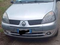 Usata Renault Clio II Authentique 75 CV (55 kW) 2005 Grigio Berlina