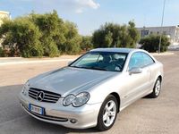 Usado Mercedes CLK270 Avantgarde 170 CV (125 kW) 2004 Gris Coupe