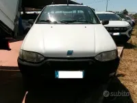 Usata Fiat Strada 63 CV (46 kW) 2002 Bianco Pick-up