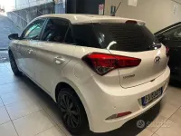 Usata Hyundai i20 Style 84 CV (61 kW) 2015 Bianco Berlina