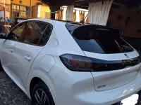 Usata Peugeot 208 Allure 101 CV (74 kW) 2021 Utilitaria