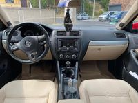 Usata VW Jetta 140 CV (102 kW) 2012 Rosso Berlina