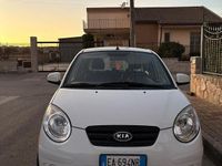 Usata Kia Picanto 62 CV (45 kW) 2010 Bianco Utilitaria