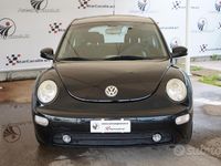 Usata VW New Beetle 100 CV (73 kW) 2006 Nero Utilitaria