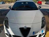 Usata Alfa Romeo Giulietta 105 CV (77 kW) 2011 Bianco Utilitaria