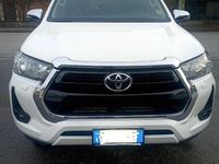 Usata Toyota HiLux 150 CV (110 kW) 2022 Bianco Pick-up