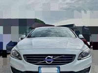Usata Volvo V60 Summum 120 CV (88 kW) 2017 Bianco Station wagon