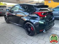 Usata Toyota Yaris 280 CV (205 kW) 2024 Bianco Utilitaria