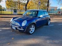 Usata Mini Cooper 116 CV (85 kW) 2002 Blu Utilitaria