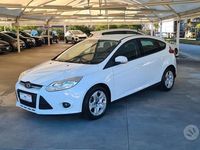 Usata Ford Focus 116 CV (85 kW) 2012 Bianco Berlina