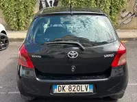 Usata Toyota Yaris 90 CV (66 kW) 2007 Nero Utilitaria