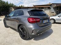 Usata Mercedes GLA220 AMG line 170 CV (125 kW) 2018 Grigio SUV