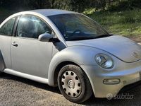 Usata VW New Beetle 90 CV (66 kW) 2002 Grigio Utilitaria
