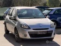 Usata Renault Clio II 75 CV (55 kW) 2011 Grigio Berlina