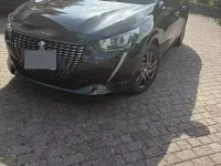 Usata Peugeot 208 Active 102 CV (75 kW) 2022 Nero Utilitaria