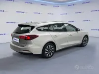 Usata Ford Focus Titanium 120 CV (88 kW) 2025 Argento Station wagon
