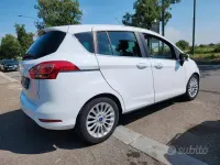 Usata Ford B-MAX 90 CV (66 kW) 2014 Bianco Monovolume