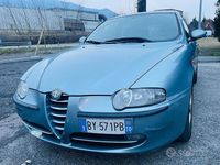Begagnad Alfa Romeo 147 116 HK (85 kW) 2002 Blå Halvkombi
