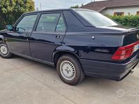 Usata Alfa Romeo 75 120 CV (88 kW) 1989 Blu Berlina