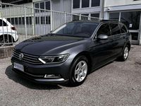 Usata VW Passat Business 120 CV (88 kW) 2015 Grigio Station wagon