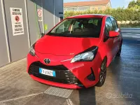 Usata Toyota Yaris 72 CV (52 kW) 2019 Rosso Berlina