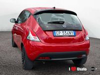 Usata Lancia Ypsilon Silver 69 CV (50 kW) 2023 Rosso Utilitaria