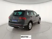 Usata VW Tiguan Elegance 150 CV (110 kW) 2023 Grigio SUV