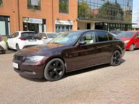 Käytetty BMW 320 Comfort Edition 170 HP (125 kW) 2008 Violetti Sedan