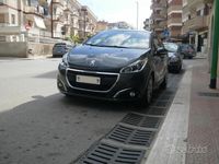 Usata Peugeot 208 Active 75 CV (55 kW) 2018 Grigio Utilitaria