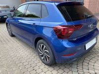 Usata VW Polo 110 CV (80 kW) 2023 Blu/azzurro Utilitaria