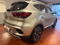 Usata MG ZS Luxury 106 CV (77 kW) 2024 Argento Berlina