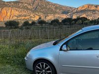 Usata VW Golf IV 105 CV (77 kW) 2005 Grigio Berlina