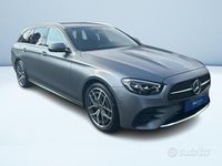 Usata Mercedes E450 Premium 367 CV (269 kW) 2023 Grigio metallizzato Station wagon