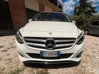 Usata Mercedes B180 Business 109 CV (80 kW) 2015 Bianco Utilitaria
