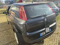 Usata Fiat Grande Punto Dynamic 65 CV (47 kW) 2009 Grigio Utilitaria
