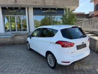 Usado Ford B-MAX Titanium 75 CV (55 kW) 2013 Blanco Monovolumen