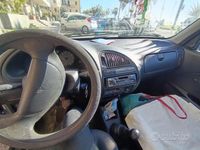 Usata Citroën Saxo 60 CV (44 kW) 1999 Grigio Utilitaria