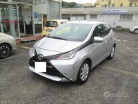 Usata Toyota Aygo Cool 69 CV (50 kW) 2016 Argento metallizzato Utilitaria