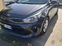 Begagnad Kia Rio 77 HK (56 kW) 2017 Grå Sedan