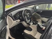 Usata Volvo V40 115 CV (84 kW) 2013 Grigio Berlina