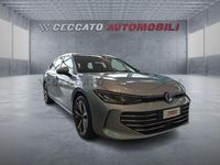 Usata VW Passat 204 CV (150 kW) 2024 Grigio Station wagon