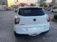 Usata Ssangyong (KGM) Tivoli 115 CV (84 kW) 2017 Bianco SUV