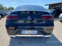 Usata Mercedes GLC200 Premium 163 CV (119 kW) 2021 Nero SUV