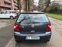 Usata VW Polo Sportline 75 CV (55 kW) 2006 Grigio Utilitaria