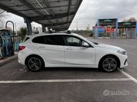 Usata BMW 118 Sport Line 140 CV (102 kW) 2020 Bianco Utilitaria