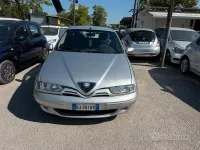 Usata Alfa Romeo 145 105 CV (77 kW) 2000 Grigio Utilitaria