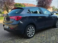 Usata Alfa Romeo Giulietta Super 120 CV (88 kW) 2016 Bluazzurro Utilitaria
