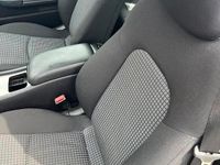 Usata Mercedes C200 122 CV (89 kW) 2005 Grigio Coupé