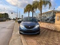 Usata Lancia Ypsilon Silver 69 CV (50 kW) 2023 Blu Utilitaria